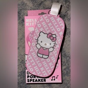 Hello Kitty, portable speaker